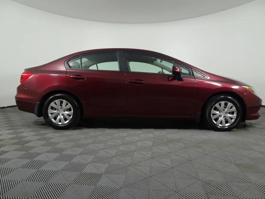 2012 Honda Civic LX photo 1