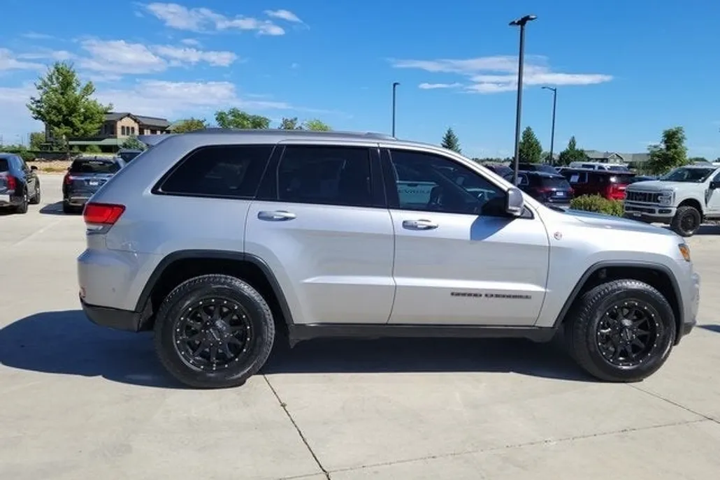 2017 Jeep Grand Cherokee Trailhawk photo 1