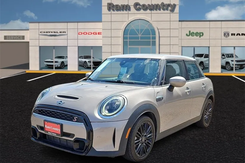 2024 Mini Cooper Signature photo 1