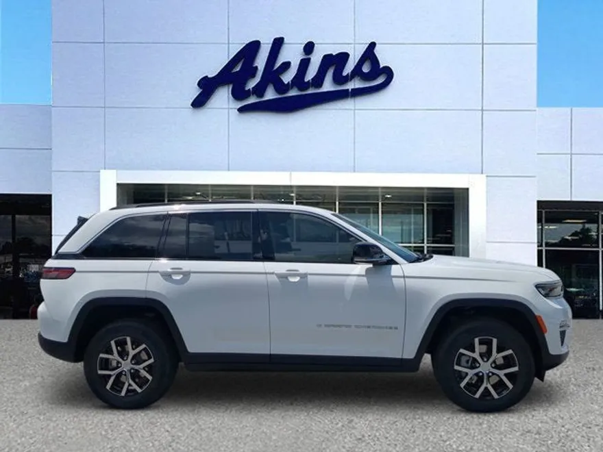2025 Jeep Grand Cherokee Limited photo 1