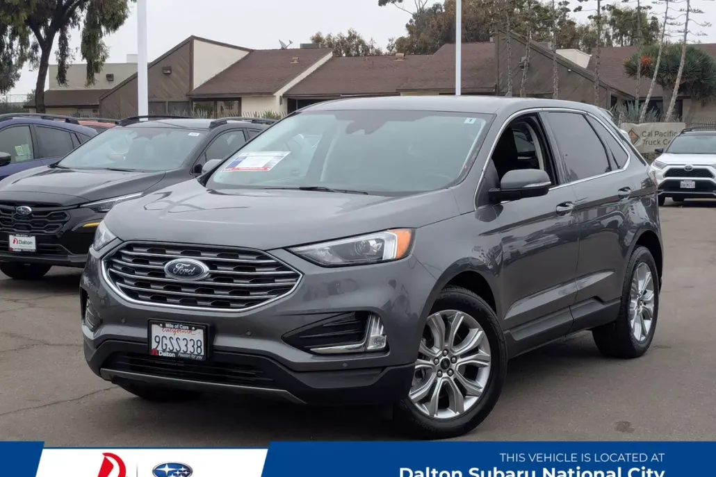 2024 Ford Edge Titanium photo 1