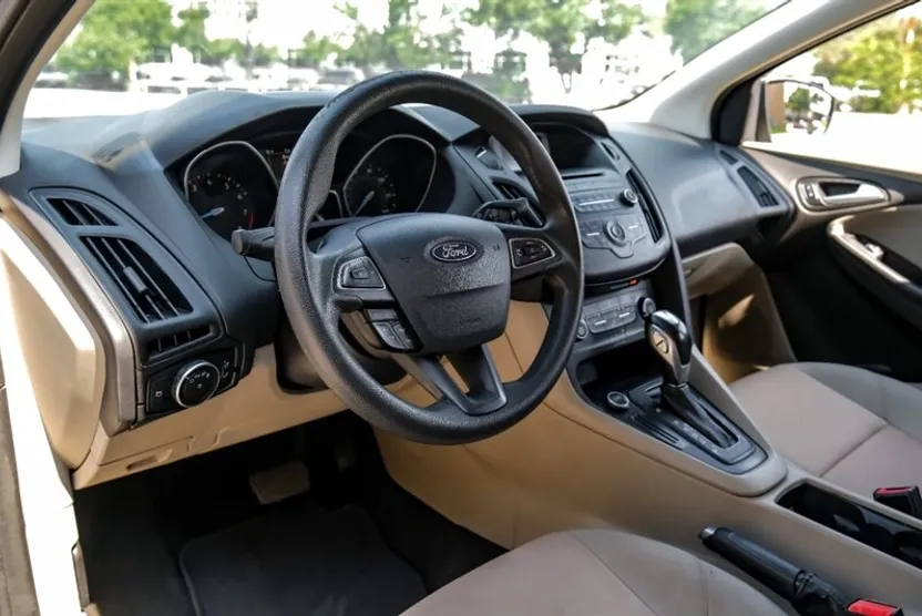 2016 Ford Focus SE photo 1