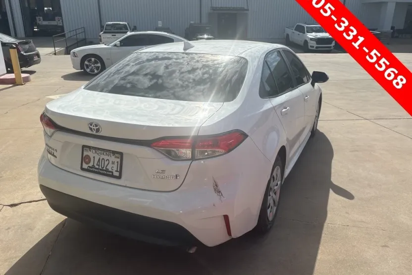 2024 Toyota Corolla Hybrid LE photo 1