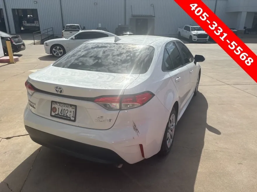 2024 Toyota Corolla Hybrid LE photo 1