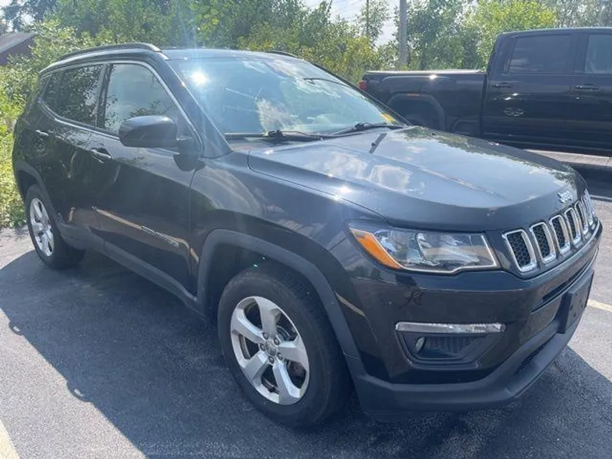2018 Jeep Compass Latitude photo 1