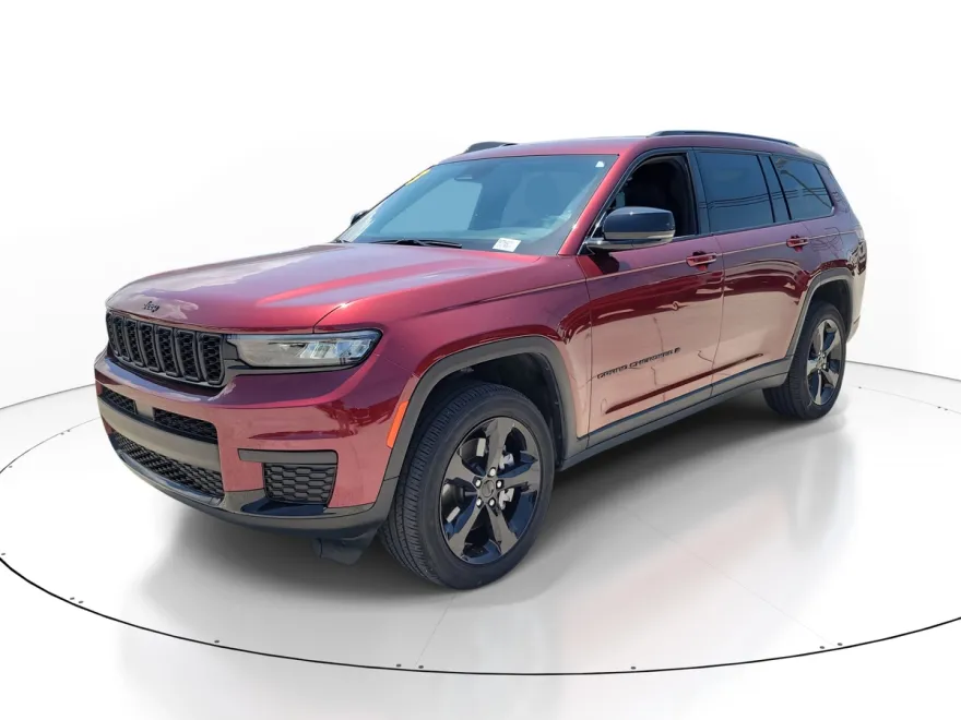 2023 Jeep Grand Cherokee Altitude photo 1