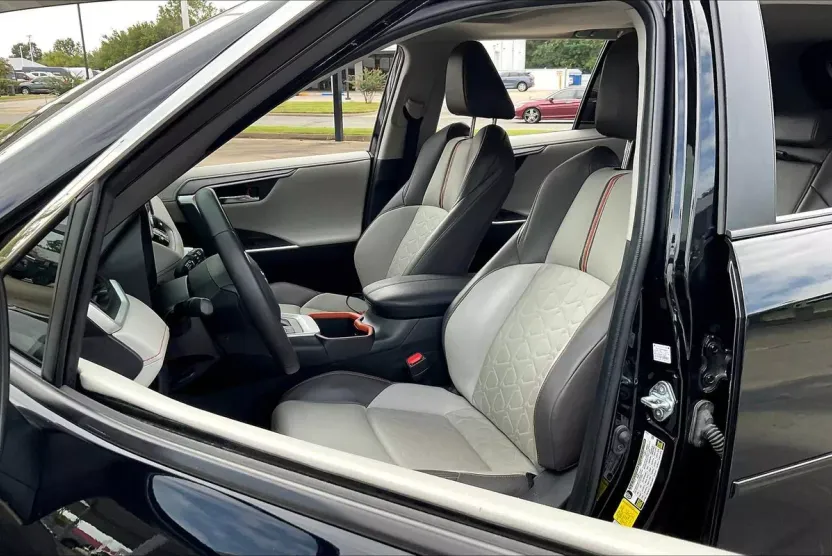 2024 Toyota RAV4 Adventure photo 1