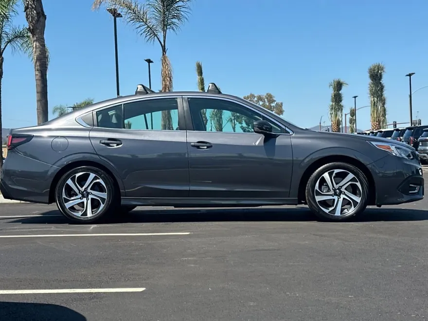 2022 Subaru Legacy Limited photo 1