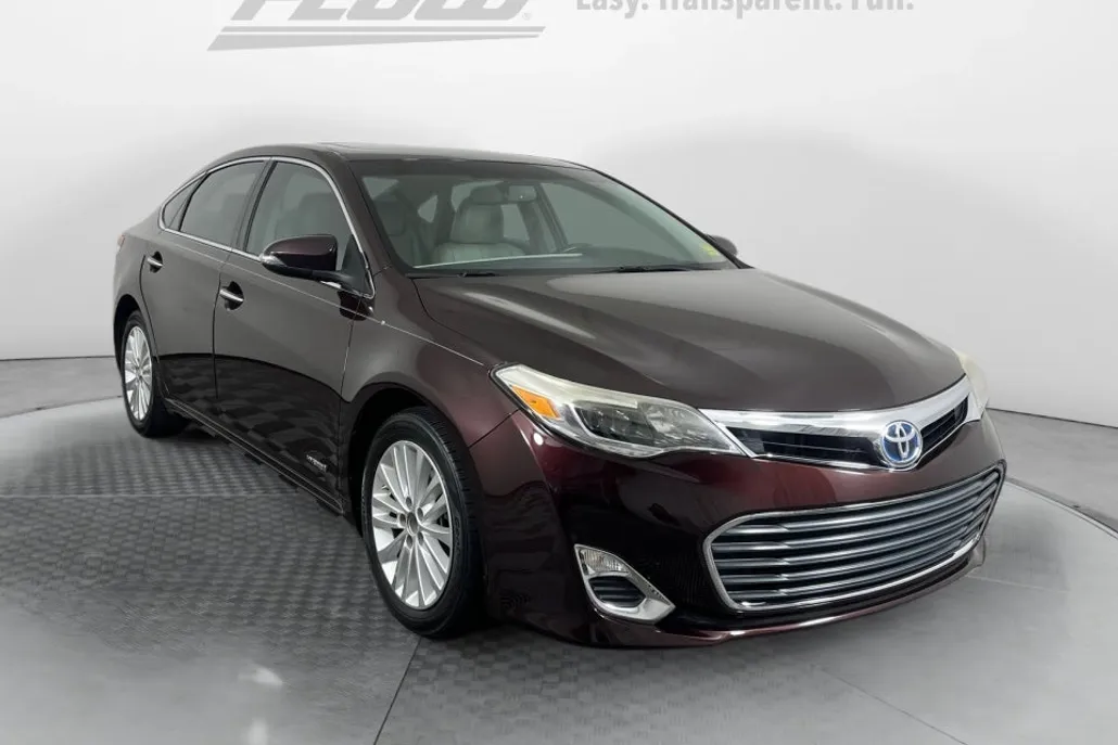 2014 Toyota Avalon Hybrid XLE Premium photo 1