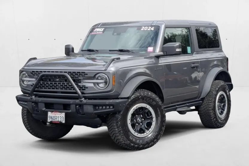 2024 Ford Bronco Badlands photo 1