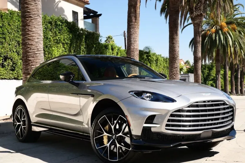 2025 Aston Martin DBX AM8 DBX707 photo 1