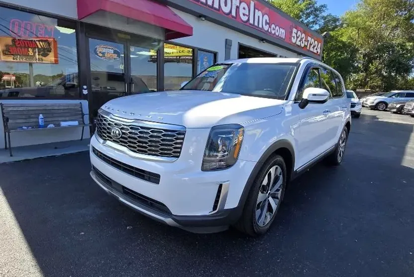 2021 Kia Telluride S photo 1