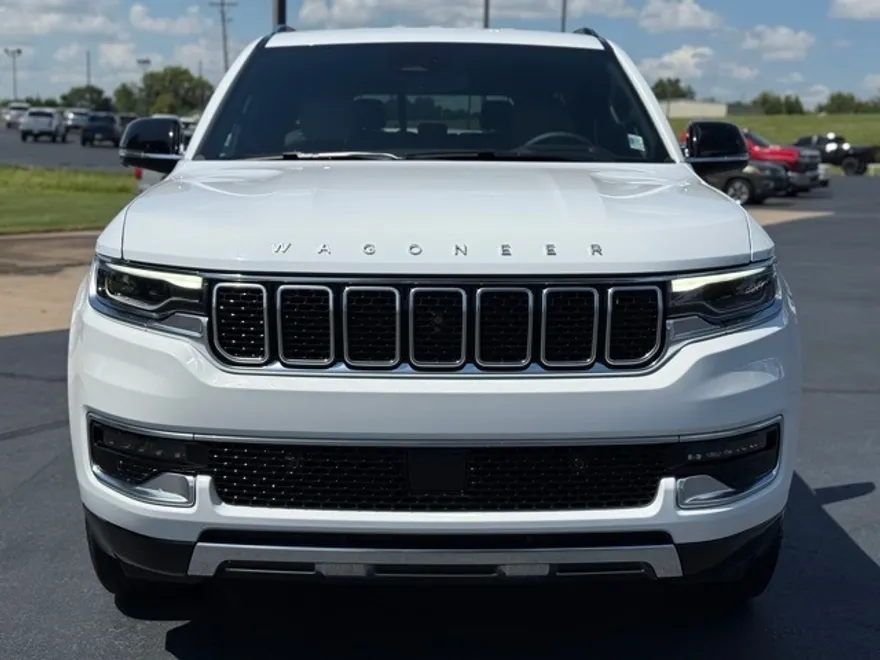 2025 Jeep Wagoneer Series III photo 1