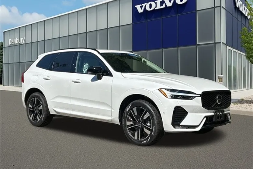 2026 Volvo XC60 B5 Plus photo 1
