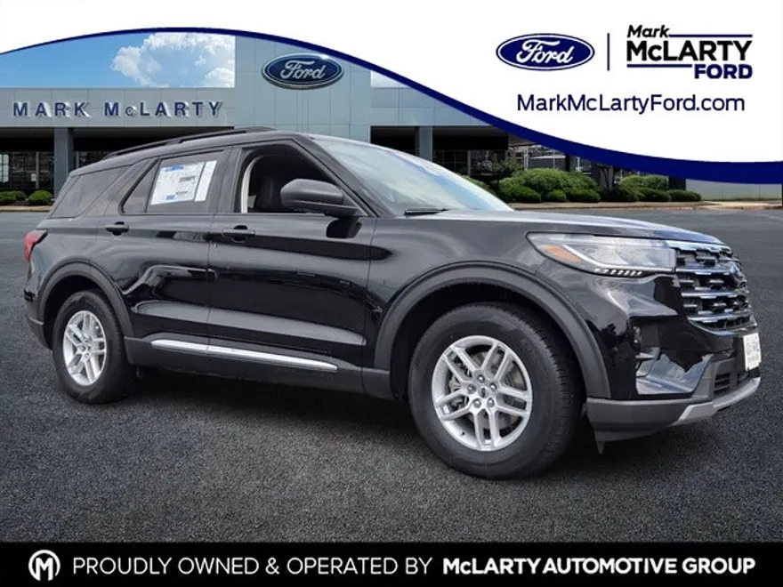 2025 Ford Explorer photo 1