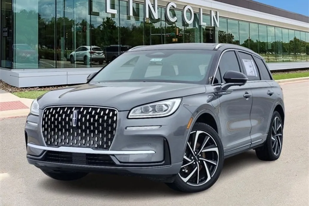 2024 Lincoln Corsair Grand Touring photo 1
