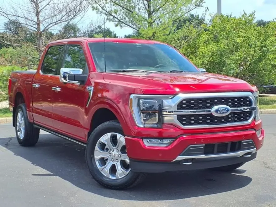 2023 Ford F-150 Platinum photo 1