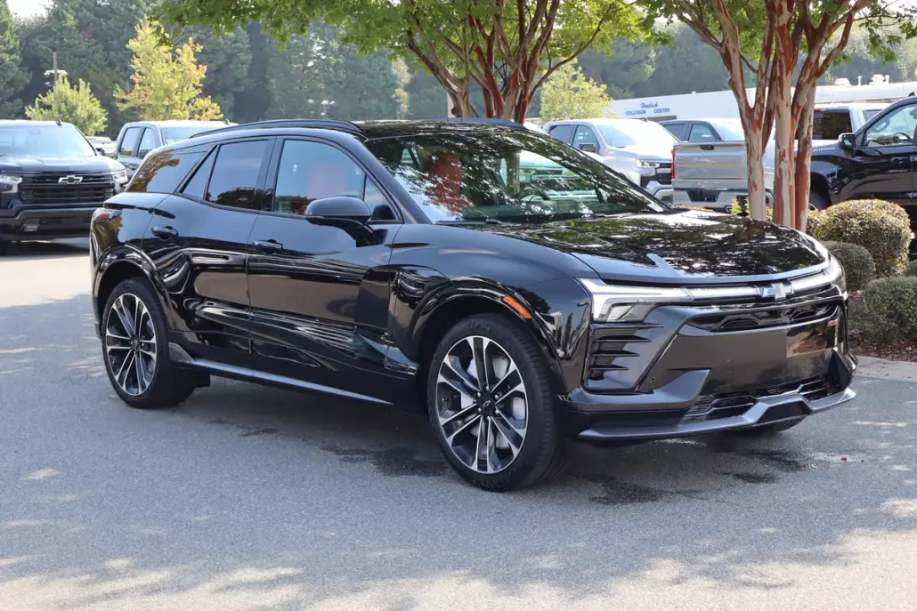 2025 Chevrolet Blazer EV photo 1