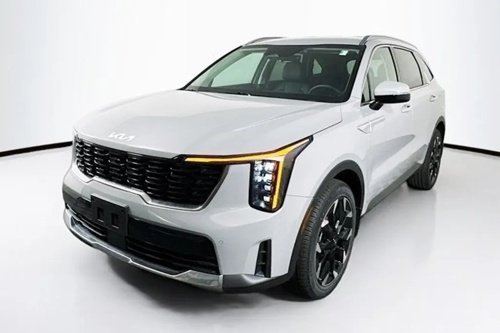 2025 Kia Sorento EX photo 1