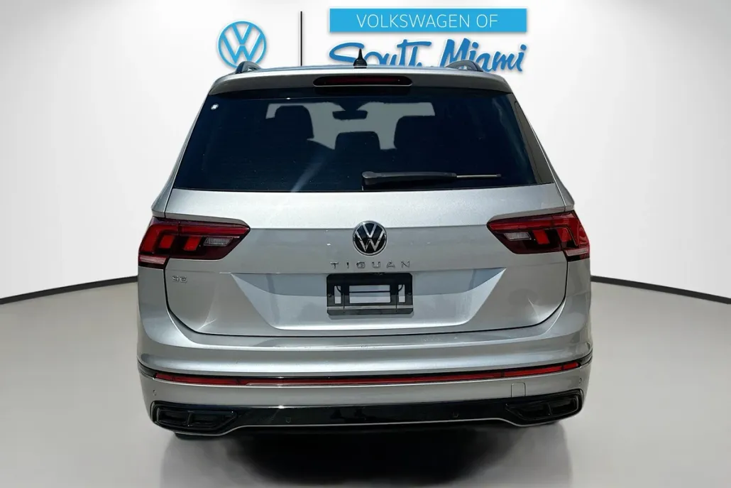 2022 Volkswagen Tiguan SE R-Line Black photo 1