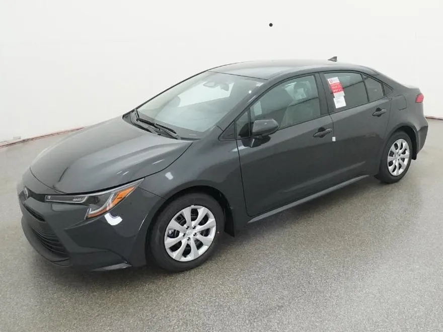 2026 Toyota Corolla LE photo 1