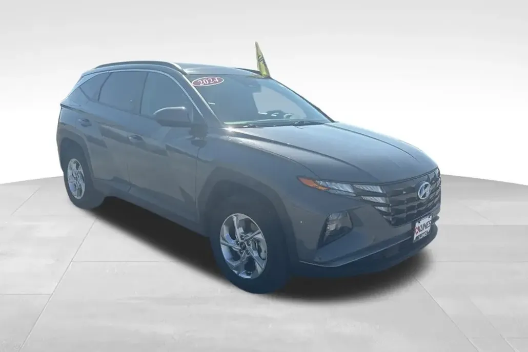 2024 Hyundai Tucson SEL photo 1