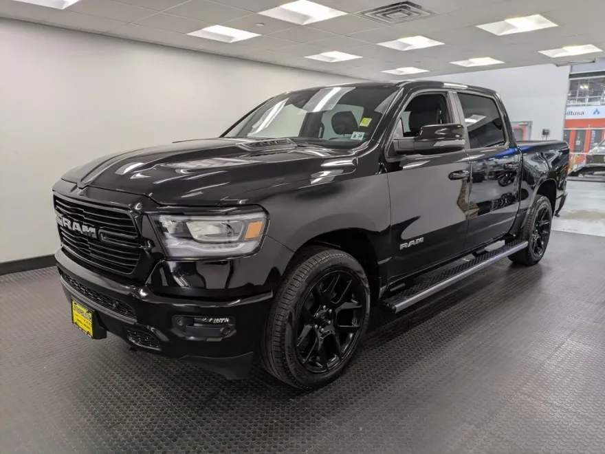 2023 Ram 1500 Laramie photo 1
