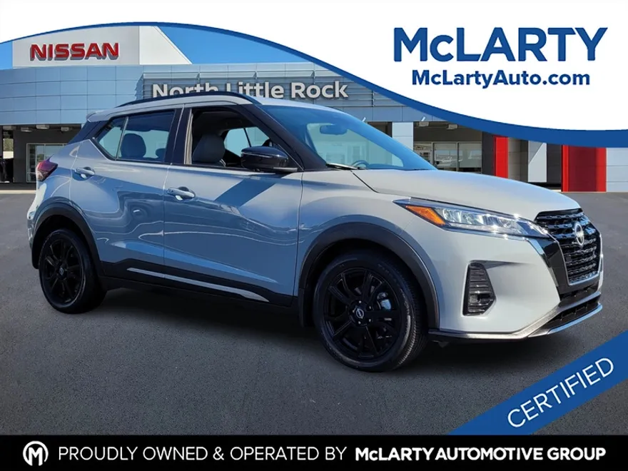 2024 Nissan Kicks SR photo 1