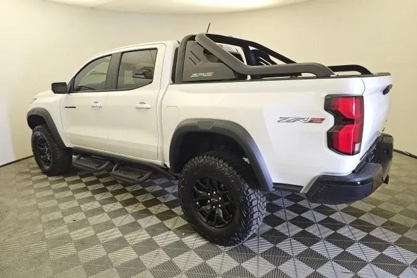 2025 Chevrolet Colorado ZR2 photo 1