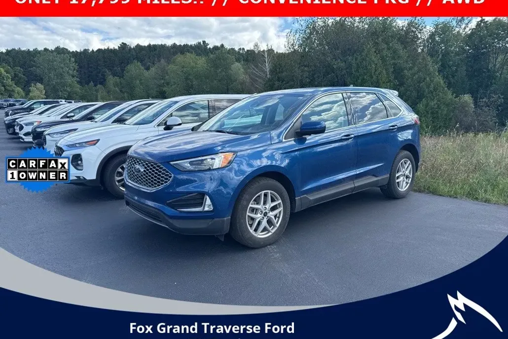 2023 Ford Edge SEL photo 1