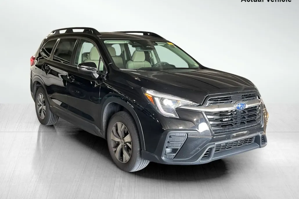 2023 Subaru Ascent Premium photo 1