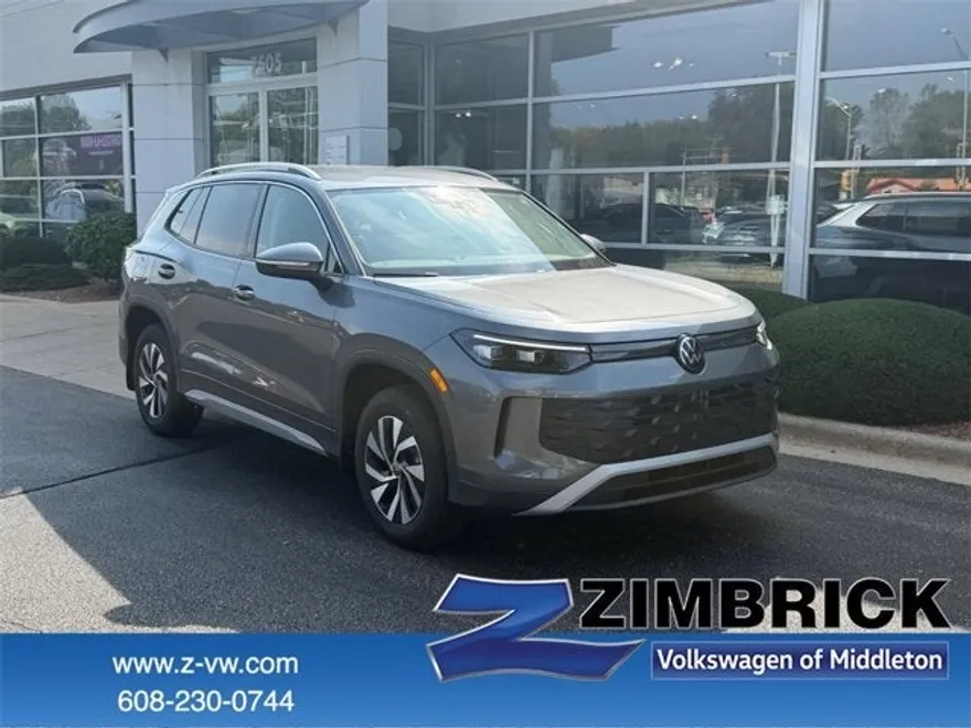 2025 Volkswagen Tiguan S photo 1