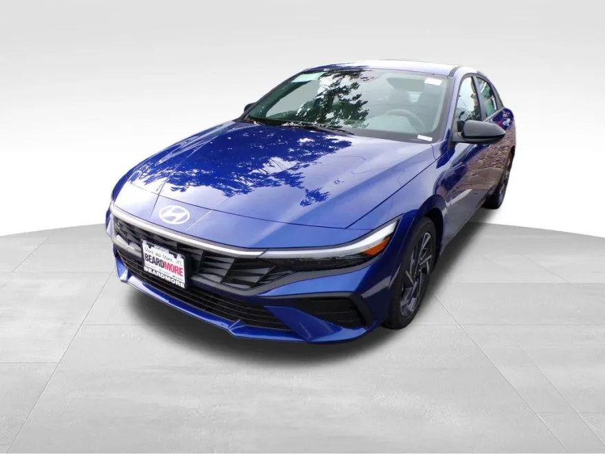 2025 Hyundai Elantra SEL Sport photo 1