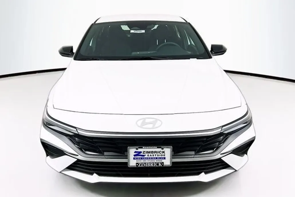 2025 Hyundai Elantra Hybrid SEL Sport photo 1