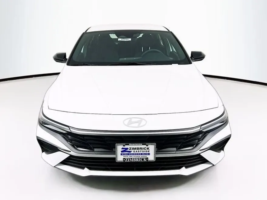 2025 Hyundai Elantra Hybrid SEL Sport photo 1