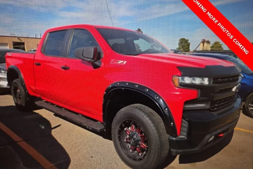 2019 Chevrolet Silverado Trail Boss LT photo 1