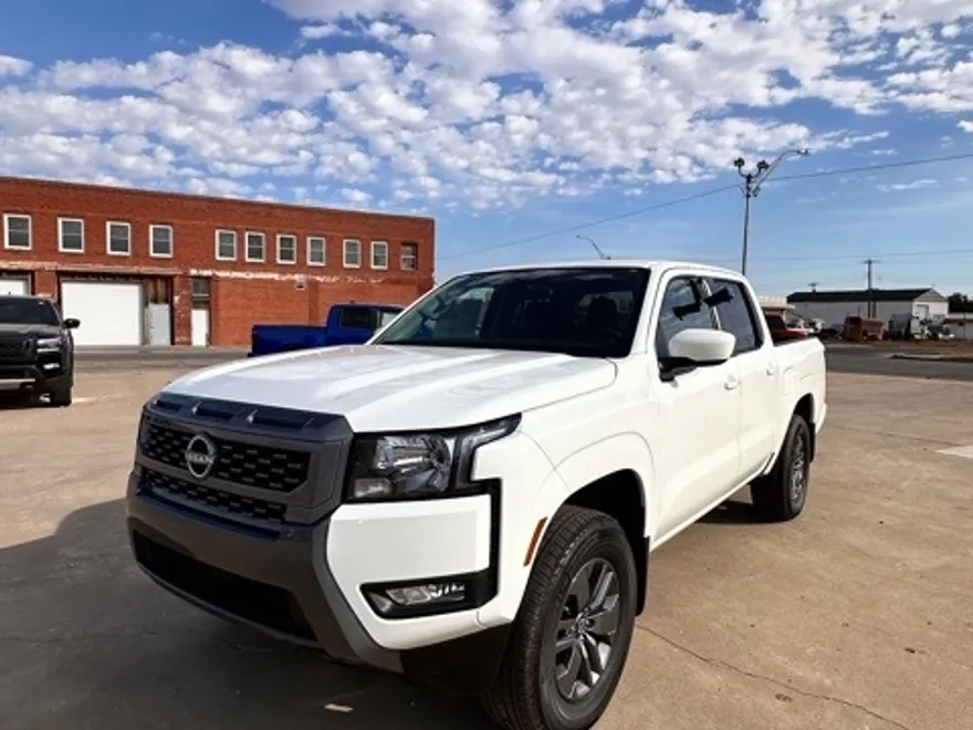 2025 Nissan Frontier SV photo 1