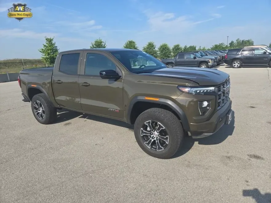 2024 Gmc Canyon AT4 photo 1