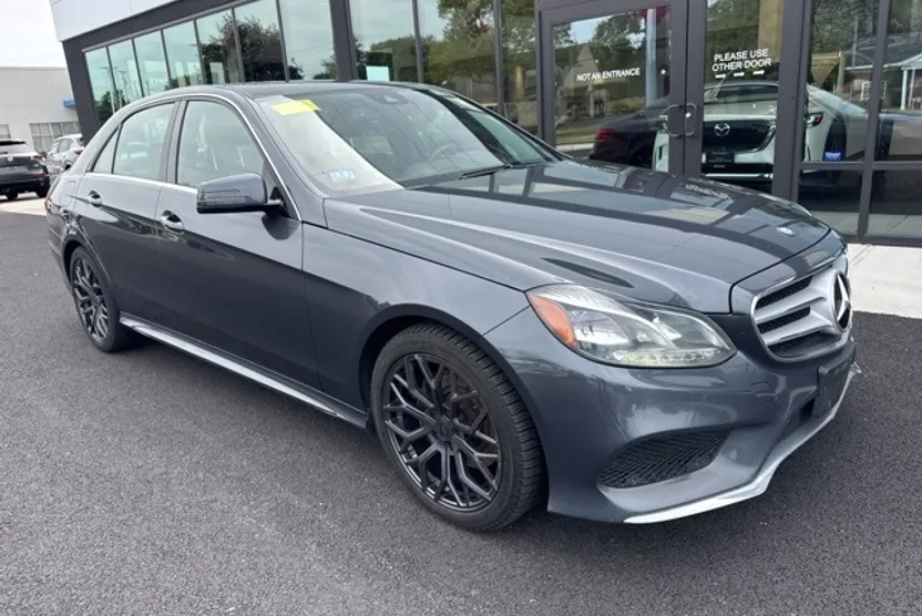 2014 Mercedes Benz E 350 4MATIC Sedan photo 1