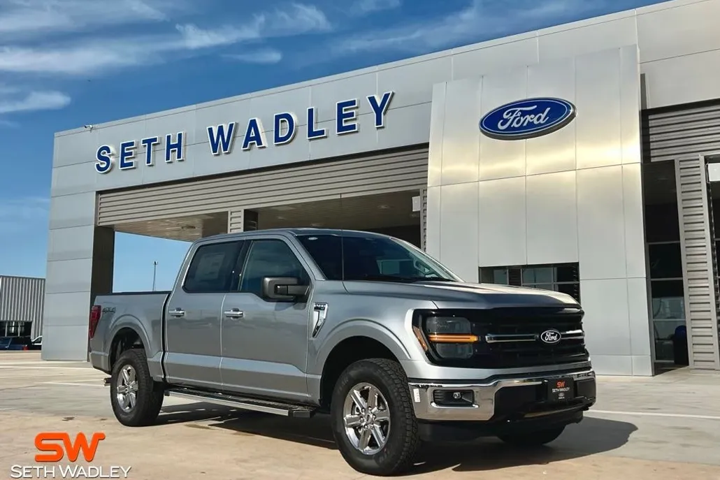 2025 Ford F-150 XLT photo 1
