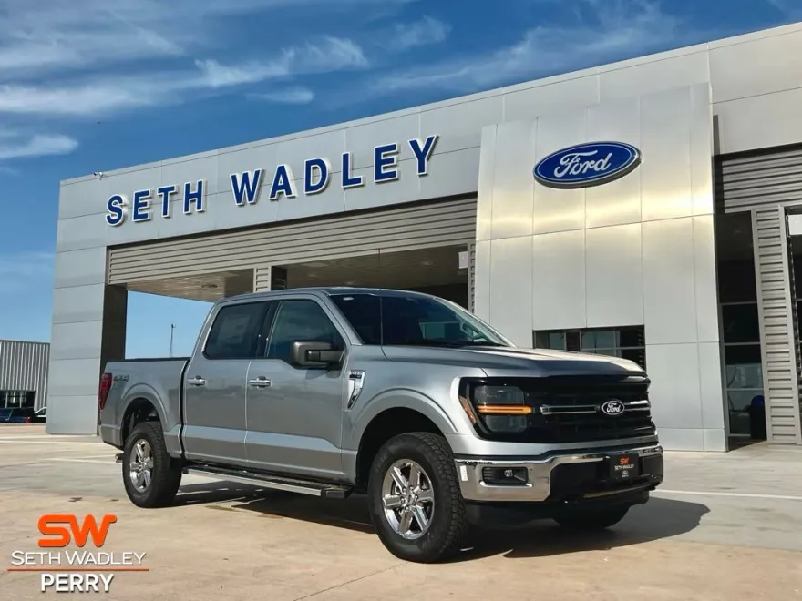 2025 Ford F-150 XLT photo 1