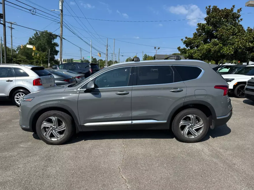 2022 Hyundai Santa Fe SEL photo 1