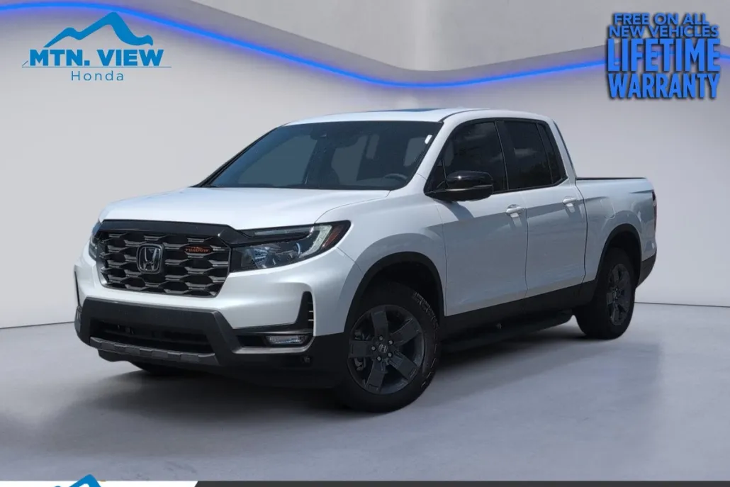 2025 Honda Ridgeline TrailSport photo 1