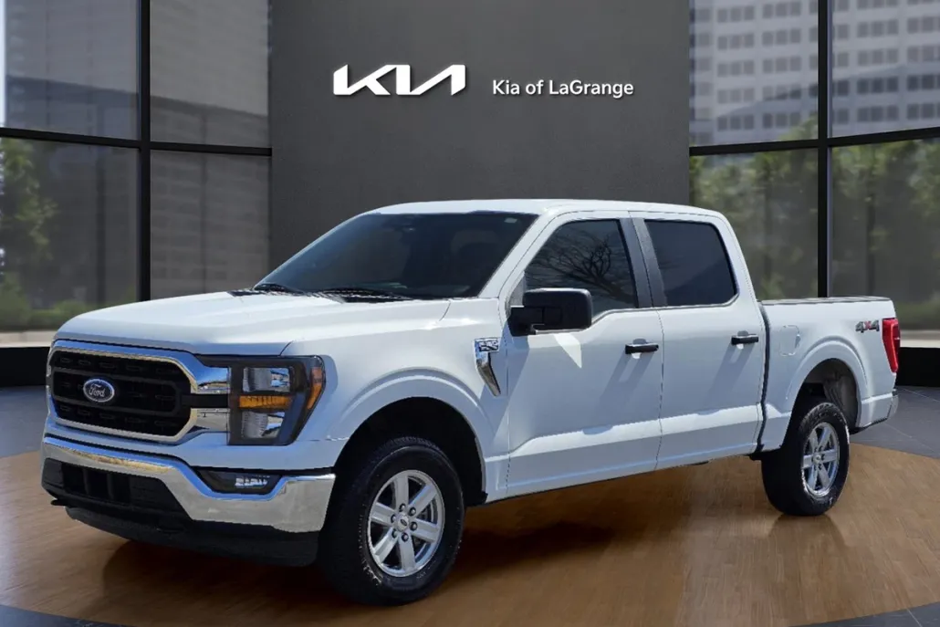 2023 Ford F-150 XLT photo 1