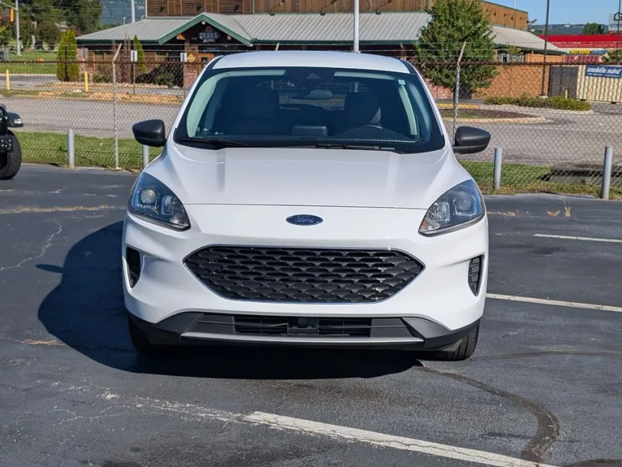 2022 Ford Escape SE photo 1