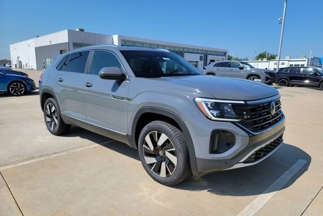 2025 Volkswagen Atlas Cross Sport SEL photo 1