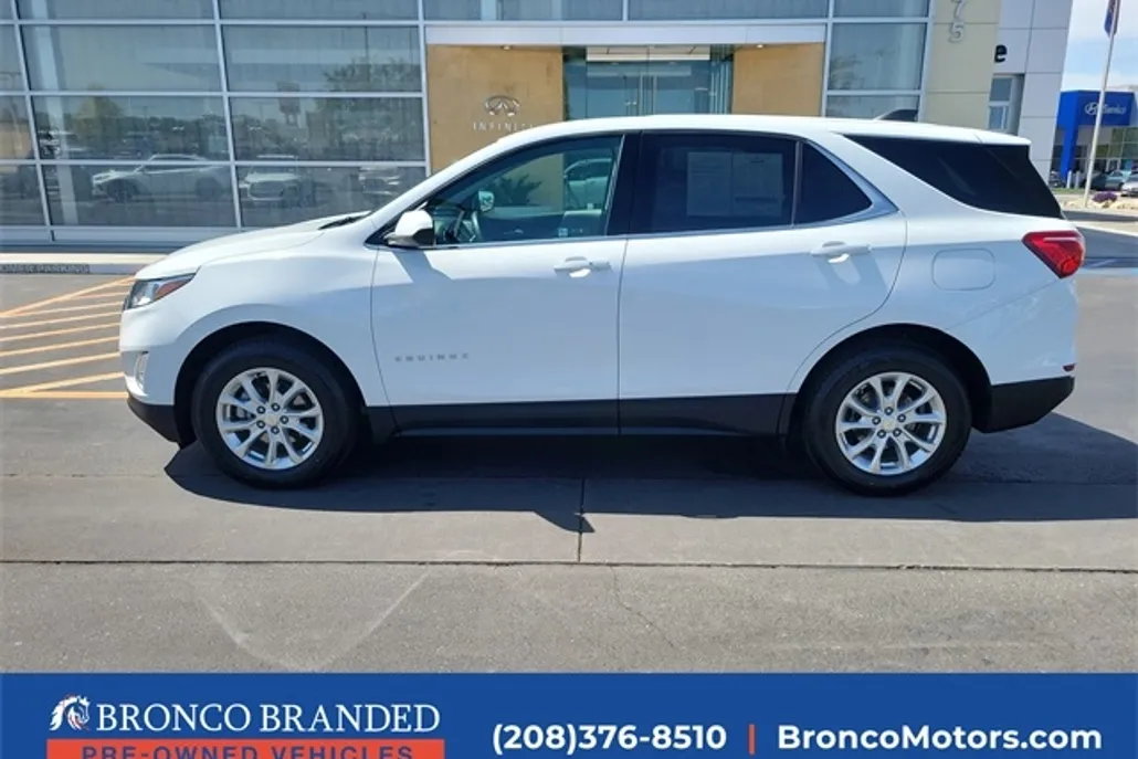 2020 Chevrolet Equinox LT photo 1