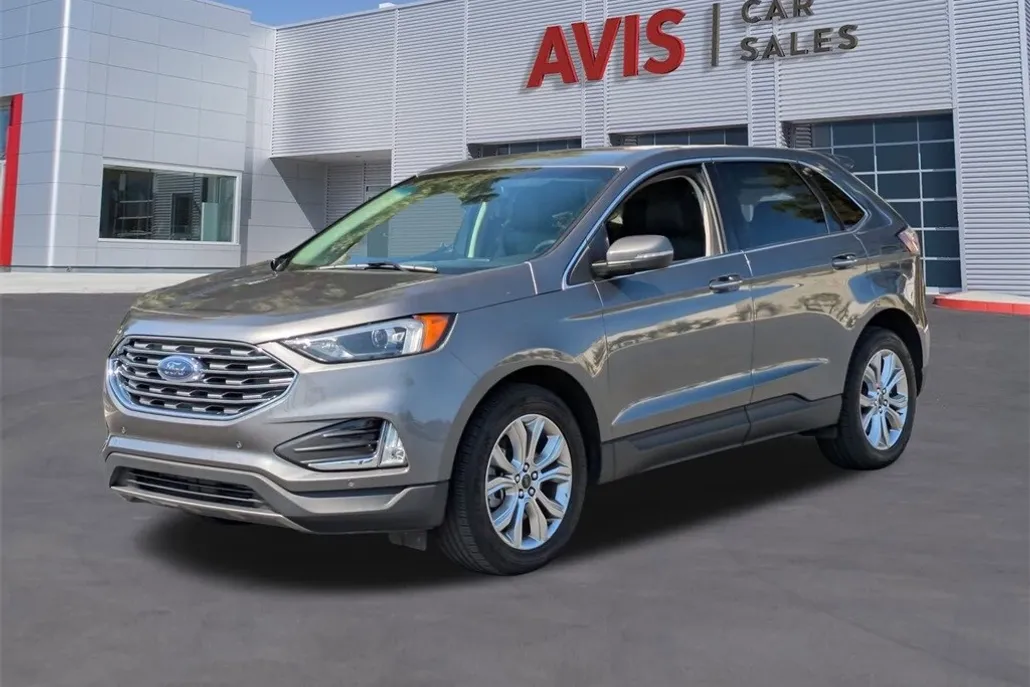 2024 Ford Edge Titanium photo 1