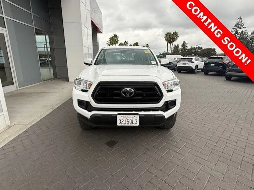 2022 Toyota Tacoma SR Double Cab V6 photo 1