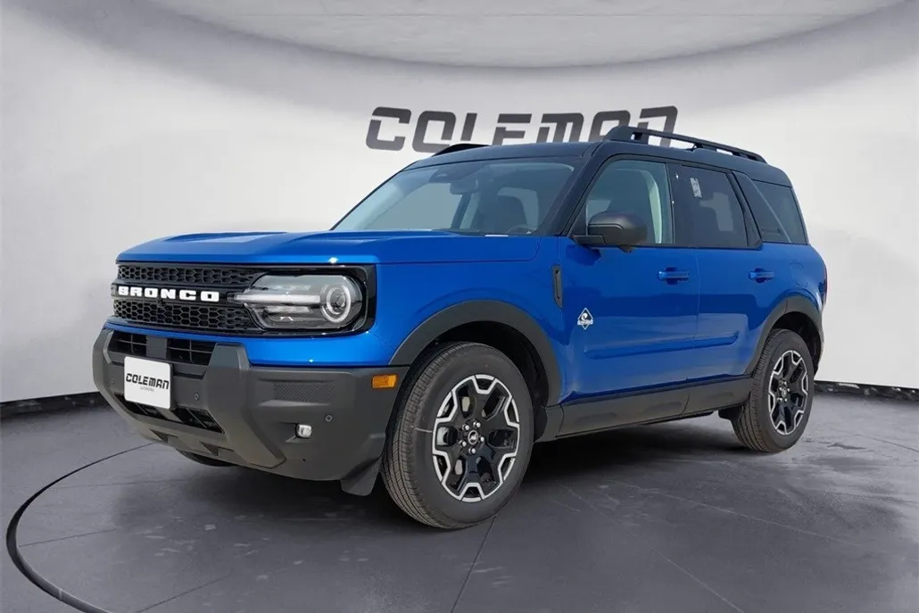 2025 Ford Bronco Sport Outer Banks photo 1